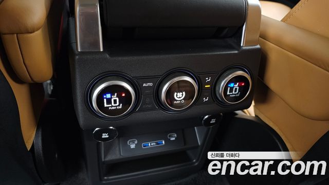 Land Rover Discovery 5 3.0 SD6 HSE Luxury 2020 — фото 32
