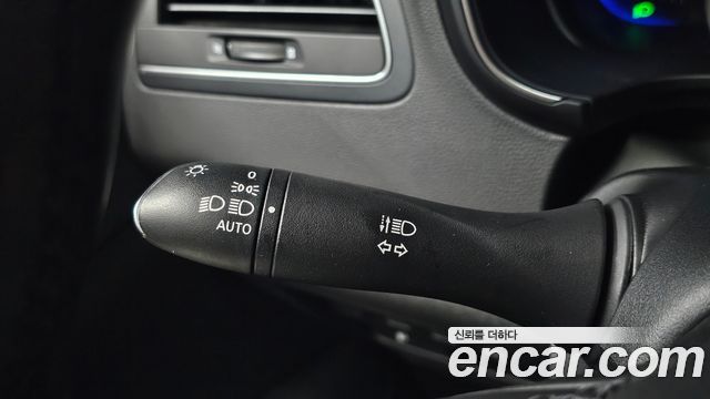 Renault Korea QM6 2.0 LPe RE Signature 2WD 2022 — фото 29