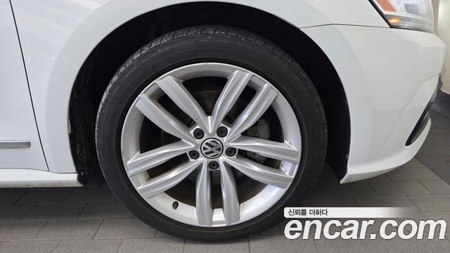 Volkswagen Passat 2.0 TSI B7 2018 — фото 21