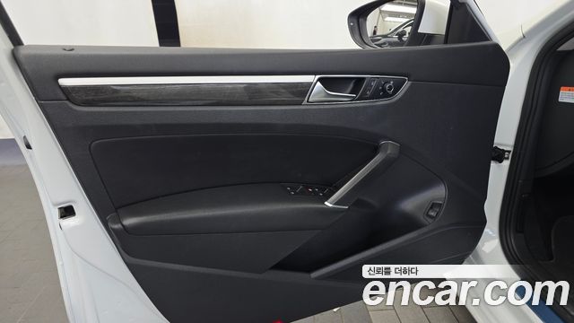 Volkswagen Passat 2.0 TSI B7 2018 — фото 24