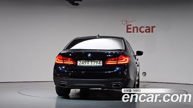 BMW 5 Series (G30) 520i M Sport 2020 — фото 4