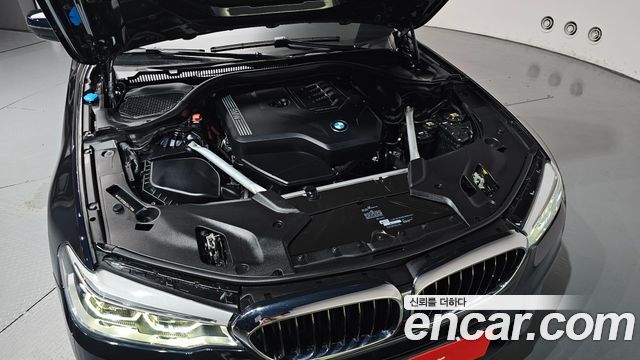BMW 5 Series (G30) 520i M Sport 2020 — фото 6
