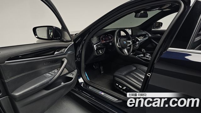 BMW 5 Series (G30) 520i M Sport 2020 — фото 10