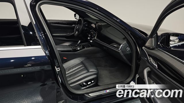 BMW 5 Series (G30) 520i M Sport 2020 — фото 11