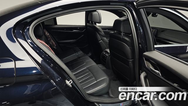 BMW 5 Series (G30) 520i M Sport 2020 — фото 12