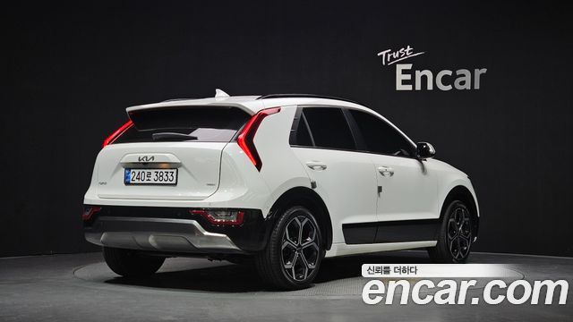 Kia Niro Signature 2022 — фото 2