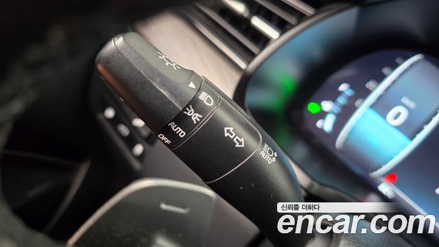 Kia K7 Premier Hybrid Signature 2020 — фото 30