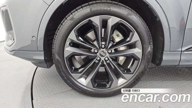 Audi Q7 (4M) 55 TFSI Quattro Premium 2025 — фото 5