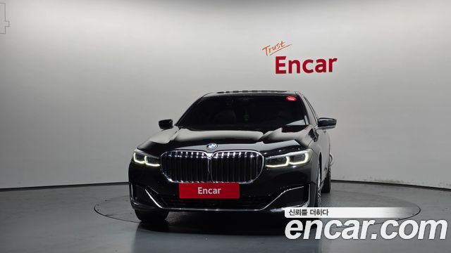 BMW 7 Series (G11) 730d xDrive Design Pure Excellence 2022 — фото 3