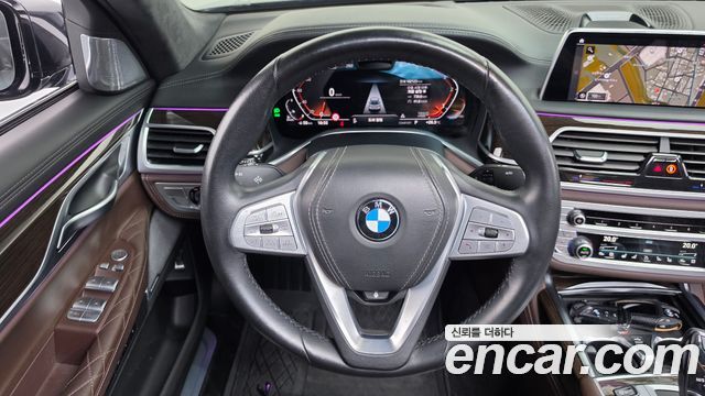 BMW 7 Series (G11) 730d xDrive Design Pure Excellence 2022 — фото 13