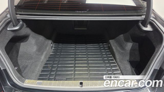 BMW 7 Series (G11) 730d xDrive Design Pure Excellence 2022 — фото 20