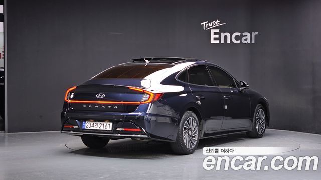 Hyundai Sonata Hybrid (DN8) Inspiration 2021 — фото 2