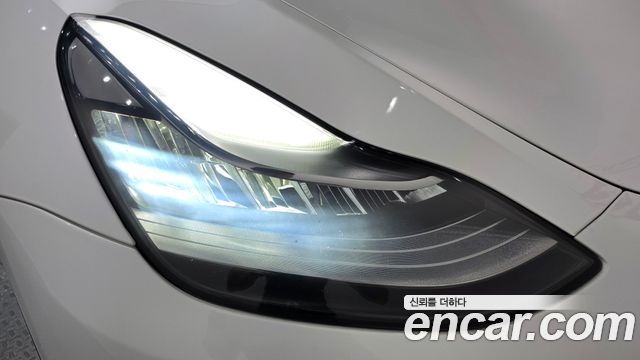 Tesla Model Y Long Range AWD 2021 — фото 22
