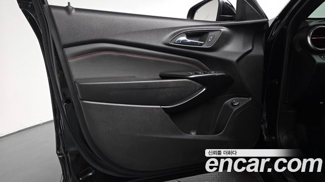Chevrolet Trax Crossover 1.2 RS 2025 — фото 24