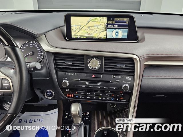 Lexus RX450h (IV) Executive 2018 — фото 18