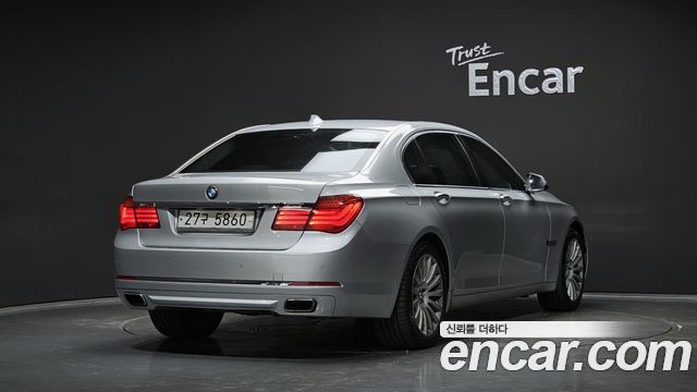 BMW 7 Series (F01) 740Li 2013 — фото 2