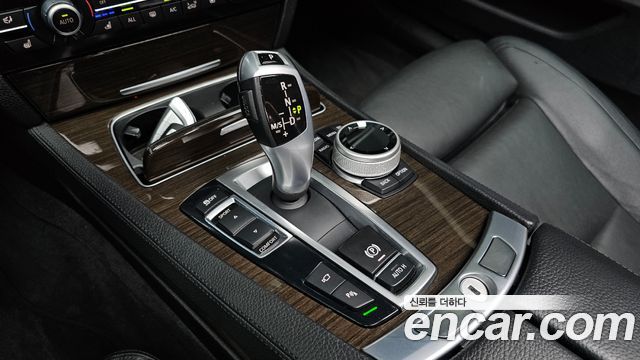 BMW 7 Series (F01) 740Li 2013 — фото 9