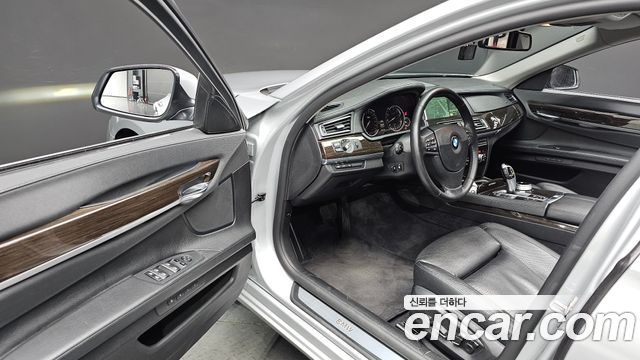 BMW 7 Series (F01) 740Li 2013 — фото 12