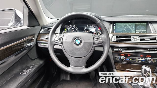 BMW 7 Series (F01) 740Li 2013 — фото 13