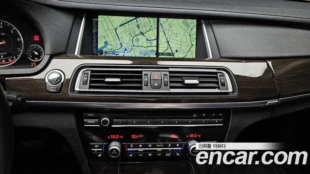 BMW 7 Series (F01) 740Li 2013 — фото 14