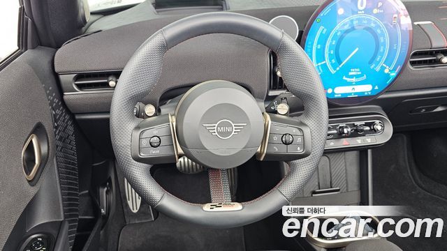 MINI Cooper S Convertible (IV) JCW 2025 — фото 13