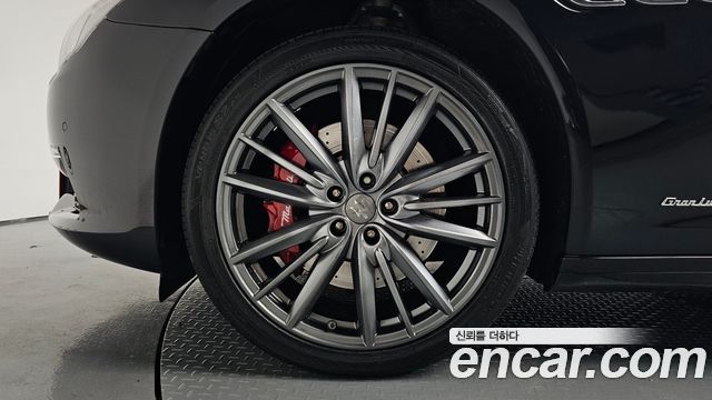 Maserati Quattroporte 3.0 V6 Granlusso 2020 — фото 5