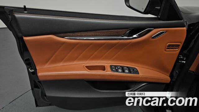 Maserati Quattroporte 3.0 V6 Granlusso 2020 — фото 24