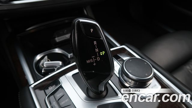 BMW 7 Series (G11) 730Ld xDrive 2016 — фото 9