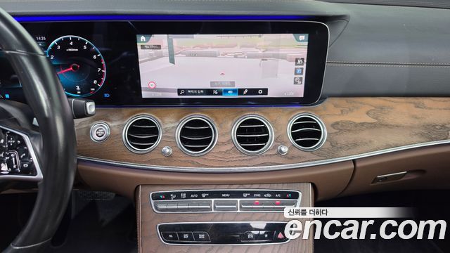 Mercedes-Benz E-Class (W213) E250 Exclusive 2021 — фото 12