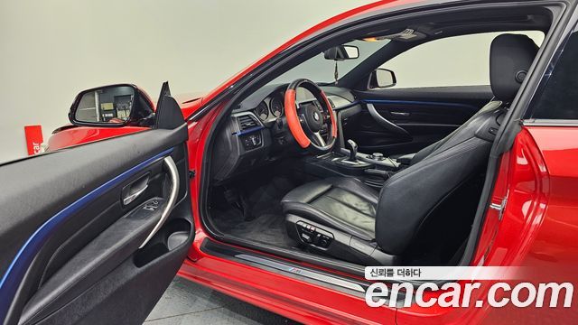 BMW 4 Series (F32) 420d M Sport Coupe 2015 — фото 10