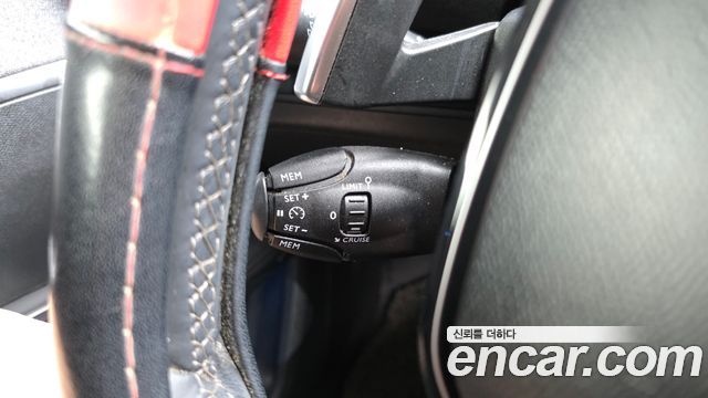 Peugeot 5008 (II) 1.6 BlueHDi Allure 2018 — фото 18