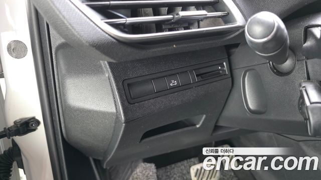 Peugeot 5008 (II) 1.6 BlueHDi Allure 2018 — фото 29