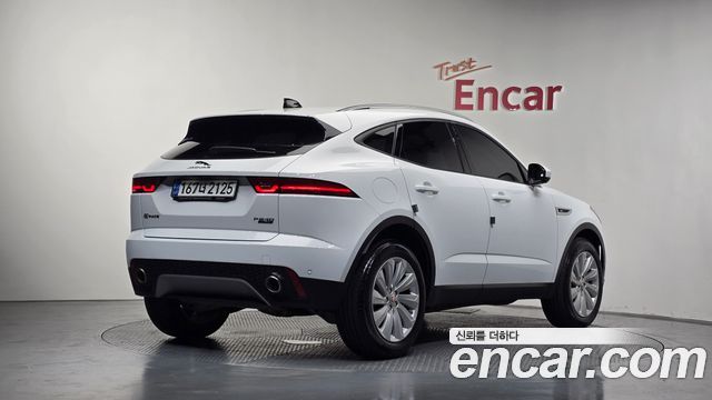 Jaguar E-PACE P250 SE 2020 — фото 2
