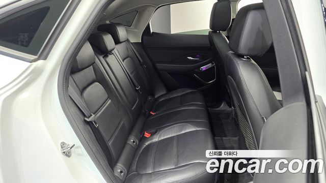 Jaguar E-PACE P250 SE 2020 — фото 15