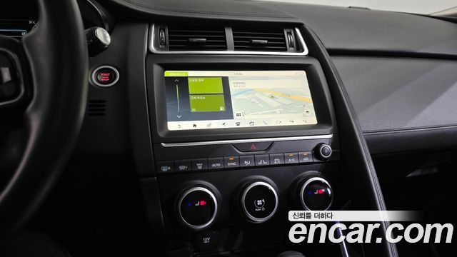 Jaguar E-PACE P250 SE 2020 — фото 16