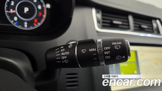 Jaguar E-PACE P250 SE 2020 — фото 35