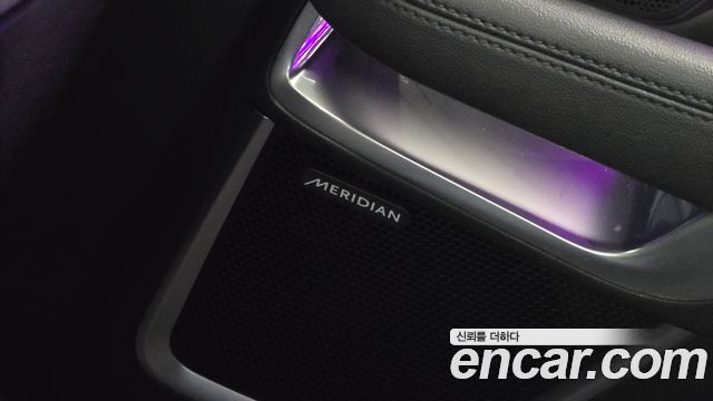 Jaguar E-PACE P250 SE 2020 — фото 42