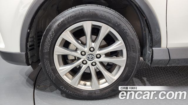 Toyota RAV4 2.5 4WD 4th 2018 — фото 5