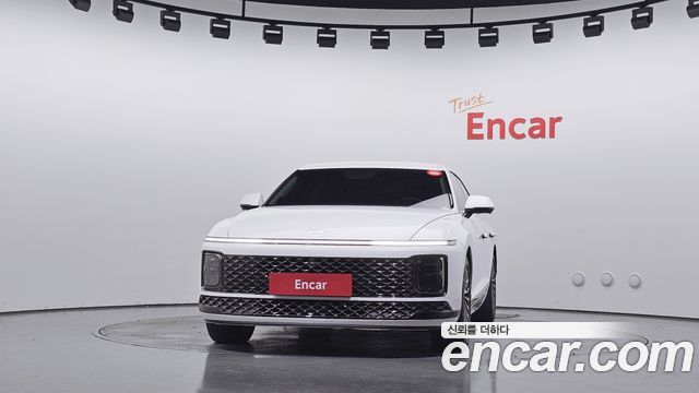 Hyundai Grandeur (GN7) 2,5 Gasoline 2WD Calligraphy 2023 — фото 3
