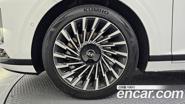 Hyundai Grandeur (GN7) 2,5 Gasoline 2WD Calligraphy 2023 — фото 5