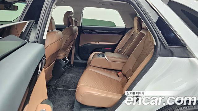Hyundai Grandeur (GN7) 2,5 Gasoline 2WD Calligraphy 2023 — фото 12