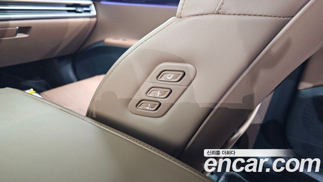 Hyundai Grandeur (GN7) 2,5 Gasoline 2WD Calligraphy 2023 — фото 30