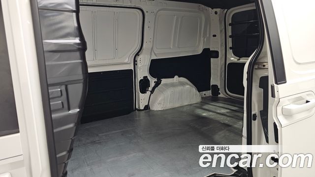 Hyundai Staria Cargo 3-Seater Modern 2023 — фото 16