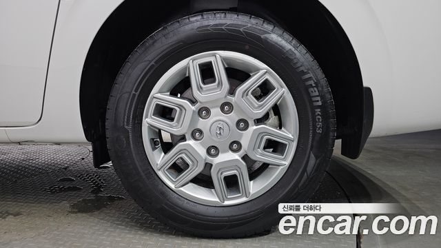 Hyundai Staria Cargo 3-Seater Modern 2023 — фото 27