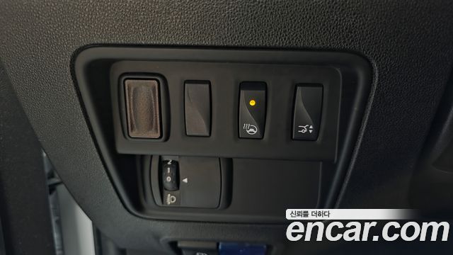 Renault Korea QM6 Gasoline 2WD LE 2019 — фото 17