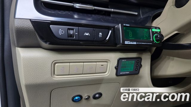 Kia Carnival (IV) Gasoline 4-Seater Hi-Limousine Signature 2022 — фото 14