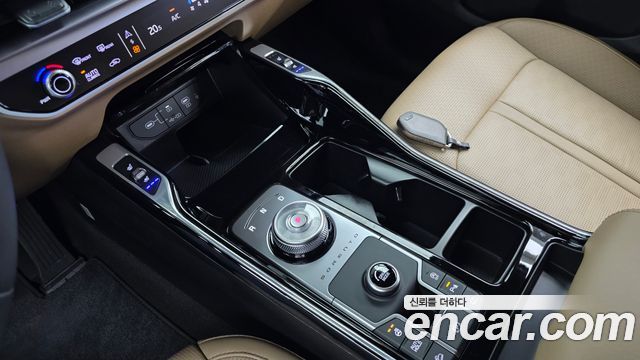 Kia Sorento (IV) Gasoline 2.5T 2WD Noblesse 2024 — фото 9