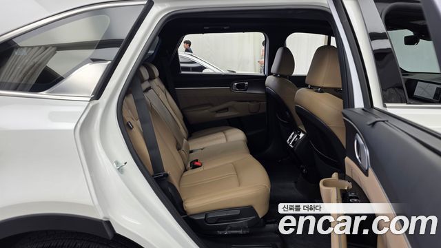 Kia Sorento (IV) Gasoline 2.5T 2WD Noblesse 2024 — фото 12