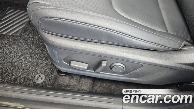 Kia Sportage (V) Gasoline 1.6 Turbo 4WD Noblesse 2026 — фото 32