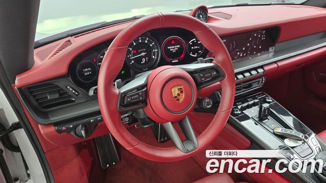 Porsche 911 (992) Carrera 4 GTS 2023 — фото 13